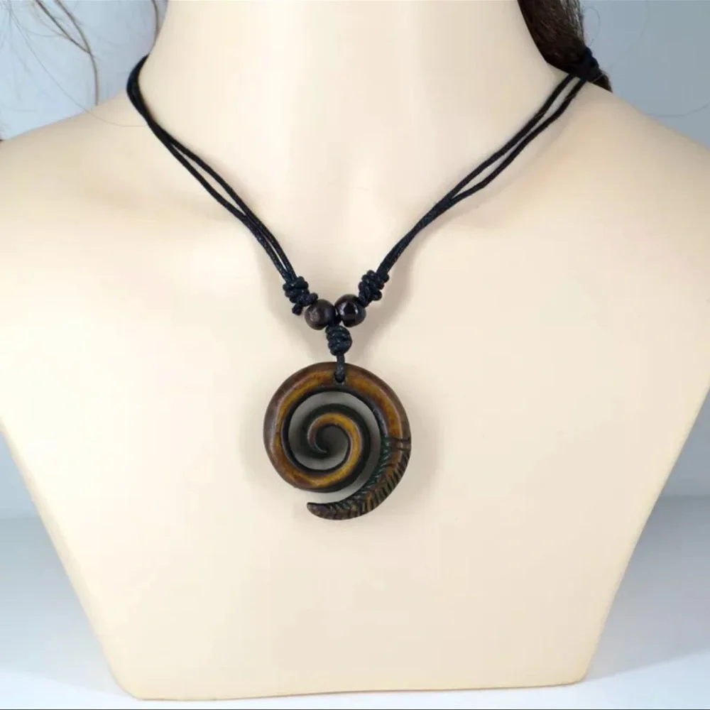 New Handmade Boho Hawaiian Tribal Engraved Spiral Helix Hook Pendant Necklace